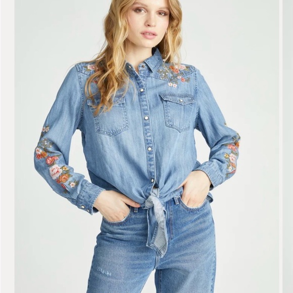 DRIFTWOOD Tanya Button Down - Blush Plantation Size Medium - Picture 4 of 7